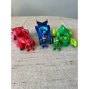 PJ Masks Cat Gekko and Owl Glider with Vehicle Mobile Car Lot